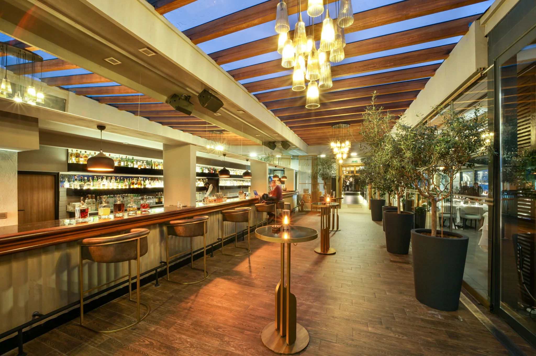 Delmare-Restaurant-Terrace-Bar-01-Alturk