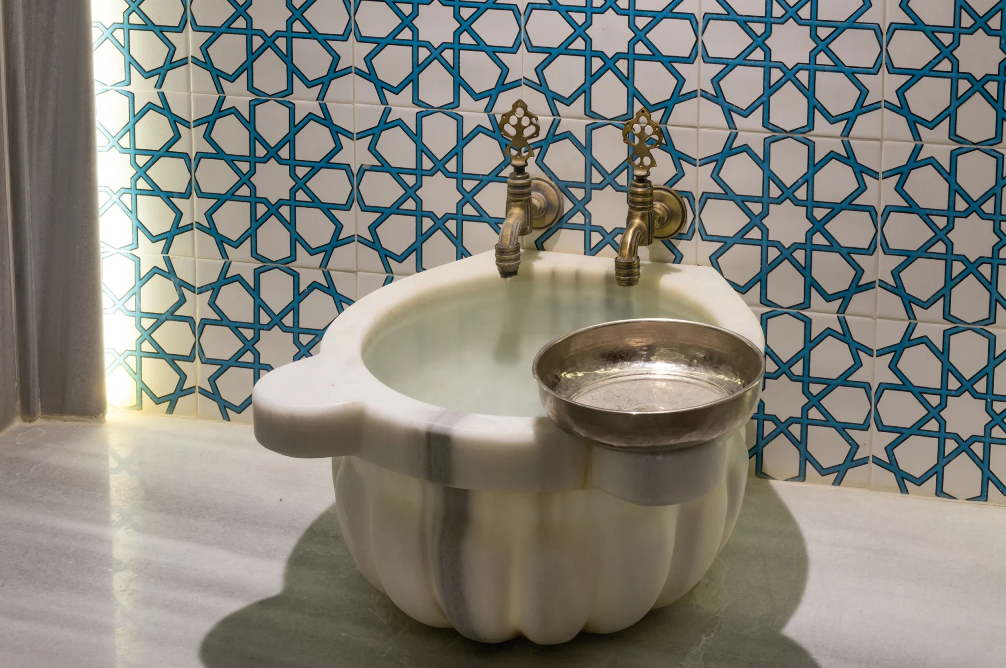 Orka-Royal-Hotel Spa-Istanbul-Vip-Massage-Room-Sauna-01-Alturk